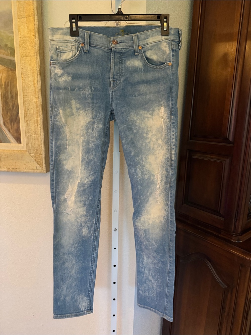 7 for all Mankind Josefina Skinny Boyfriend Size 28 EUC